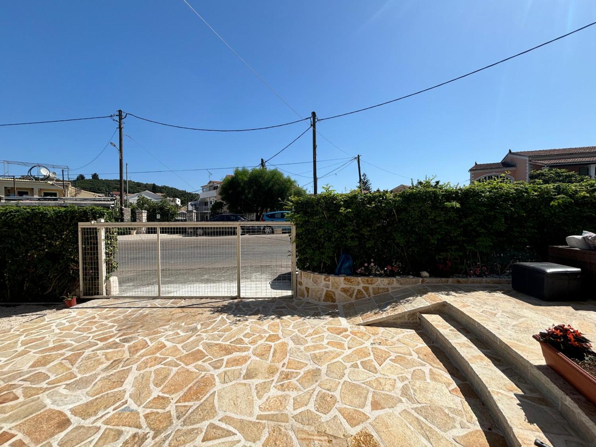 Mayflower Apartments Kassiopi Exterior foto